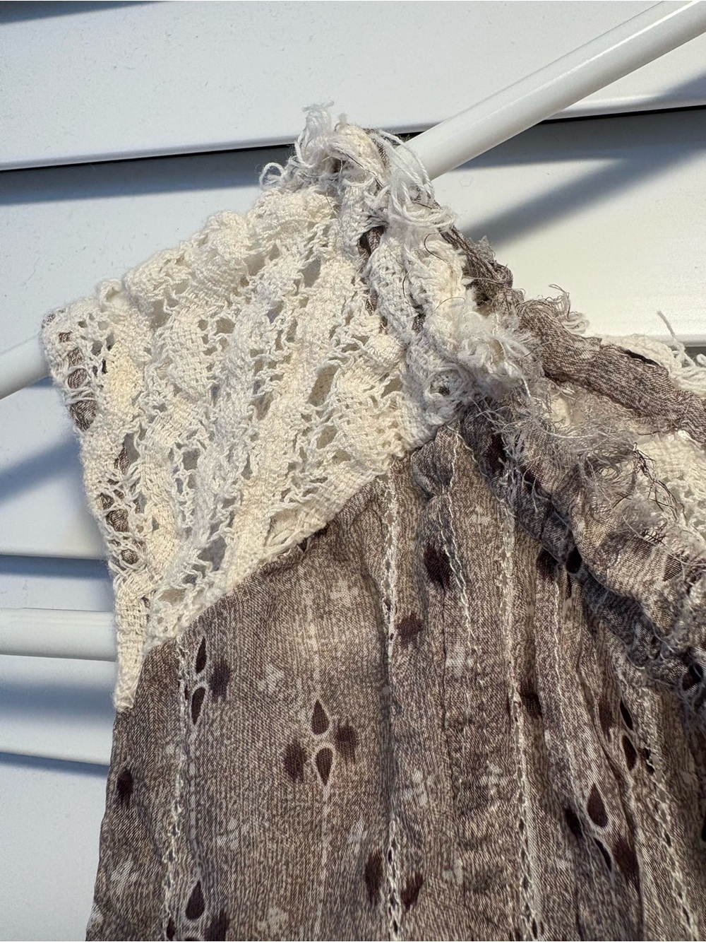Silk and lace eyelet blouse from Anthropologie - Picture 5 of 7